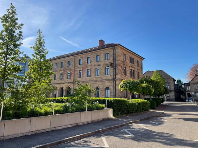 Main Image