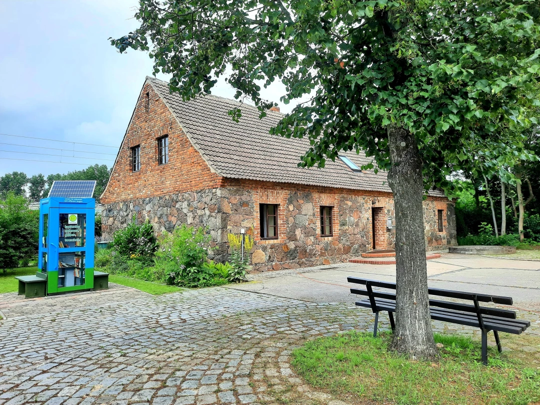 Main Image