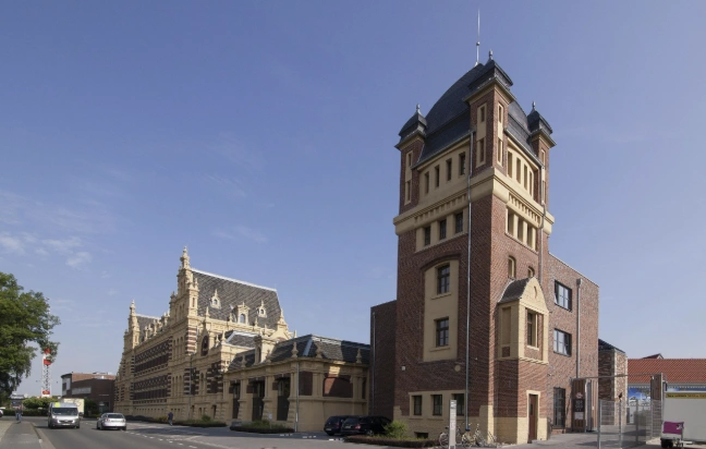 Main Image