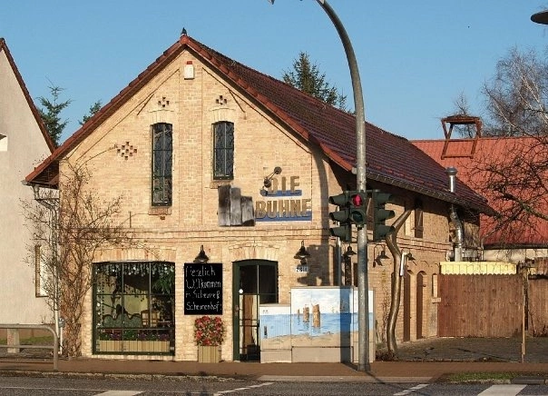 Main Image