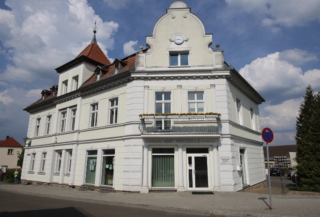 Main Image