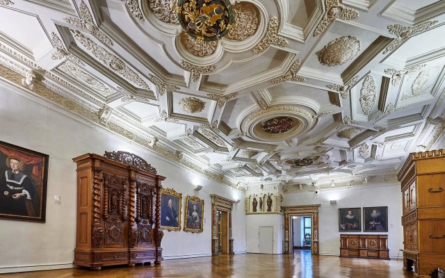 Main Image