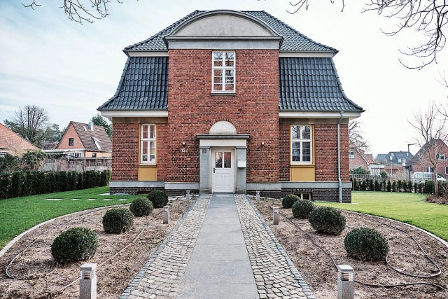 Main Image