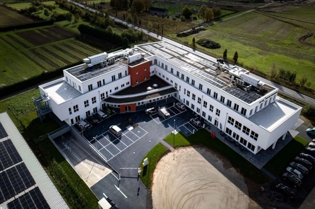 Main Image