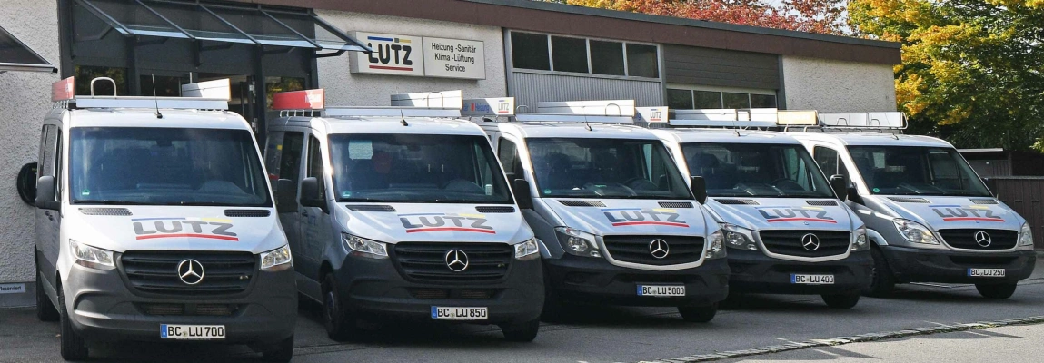 ausziehtisch für küche Merax Ausziehbarer Esstisch 138–220 cm,Küchentisch mit Stauraum & Schubladen, Multifunktionaler mit Weinregal, Hochtisch Bartisch Muster/Verpackungseinheit:VE main image 1